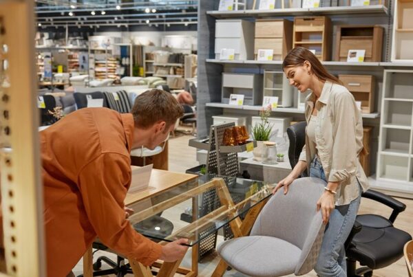 how-to-store-furniture-in-a-storage-unit